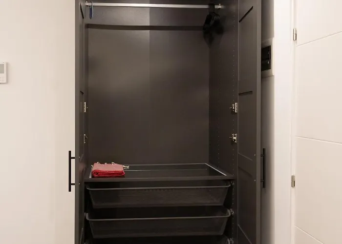 Πανσιόν Coliving Canteras Connect 3*